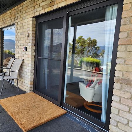 Waterfront Abode - 2 Bedrooms Hobart Kültér fotó